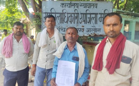 चकरोड डलवाये जाने को लेकर एस डी एम को दिया पत्र