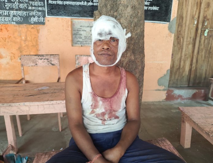 दबंगों ने चाकू मारकर युवक को किया लहू लुहान