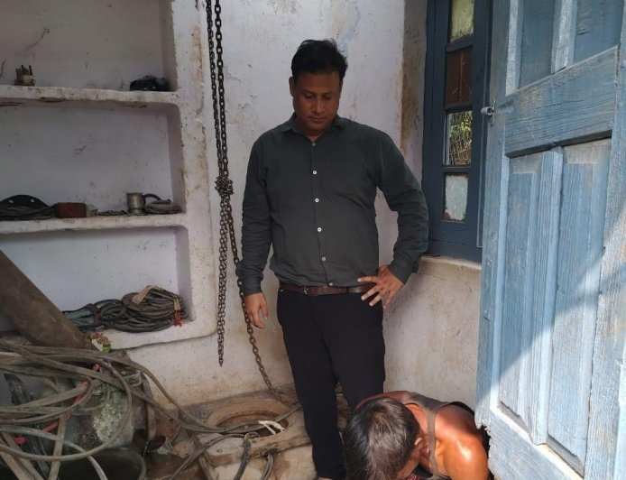 अलग-अलग 2 नलकूपों के मोटर फुकनें से आधा दर्जन मुहल्लों में पेयजल आपूर्ति लड़खड़ाई