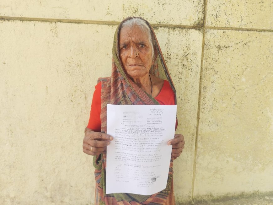 आम रास्ते मे दीवाल बनाकर रास्ता किया अवरुद्ध