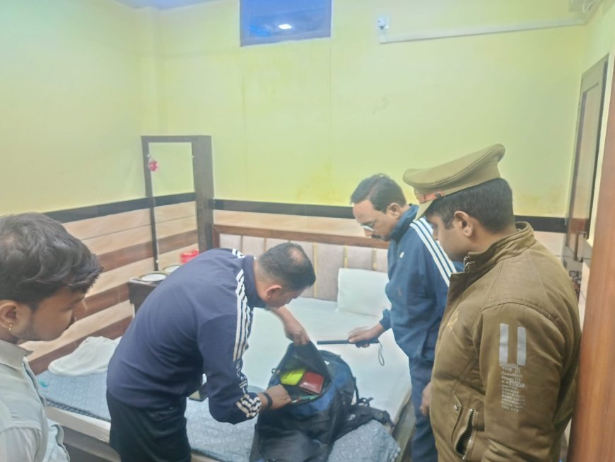 दिल्ली ब्लास्ट के बाद पुलिस ने देर रात चलाया चेकिंग अभियान