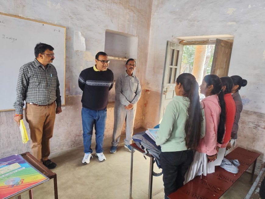 शिक्षा निदेशक के निर्देश पर गठित टीम ने इंटर कालेजों का किया औचक निरीक्षण