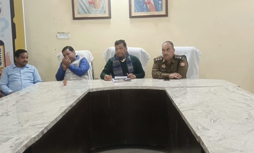 सब्जी मंडी में हंगामे को एसडीएम ने शांत कराया