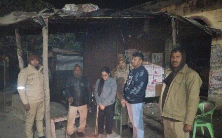 नगर में जल रहे अलावों का एस डी एम ने किया निरीक्षण