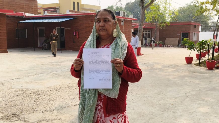 एसपी को ज्ञापन देकर पीड़िता ने लगाई गुहार, बंद घर से सोने–चांदी के जेवर और 60 हजार की चोरी