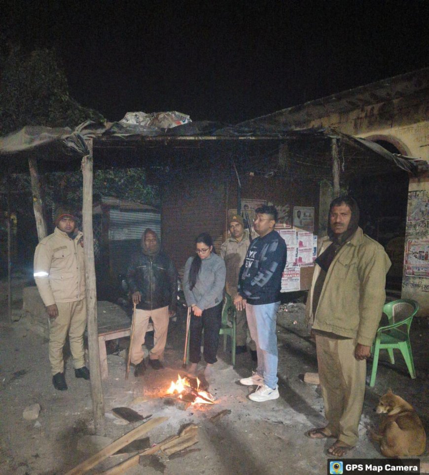 नगर में जल रहे अलावों का एस डी एम ने किया निरीक्षण