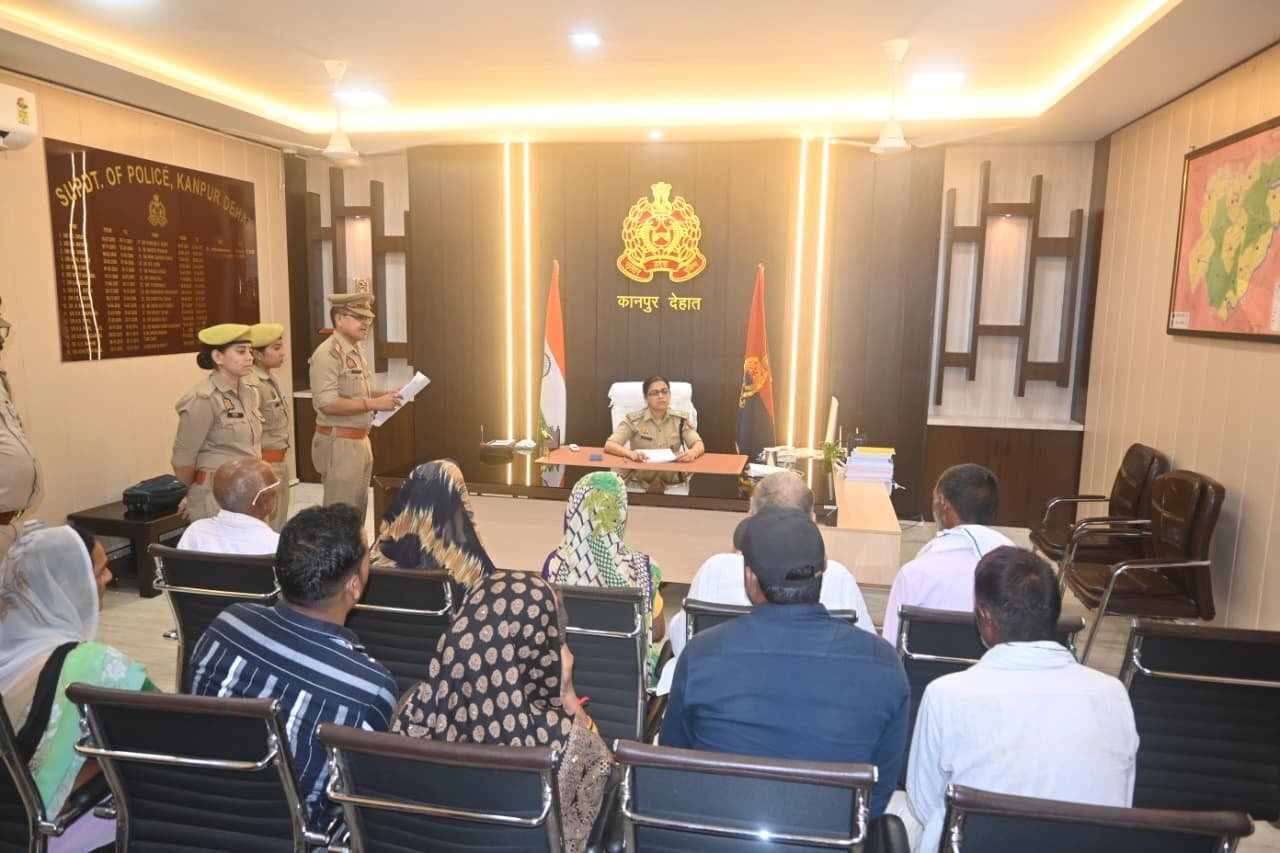 पुलिस अधीक्षक व अपर पुलिस अधीक्षक ने की जनसुनवाई