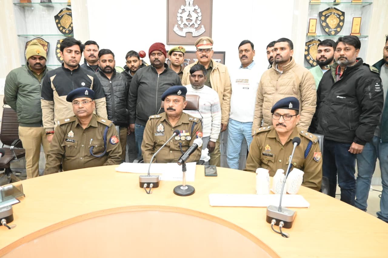 स्वॉट टीम और कोतवाली पुलिस की संयुक्त कार्रवाई में चार शराब तस्कर गिरफ्तार