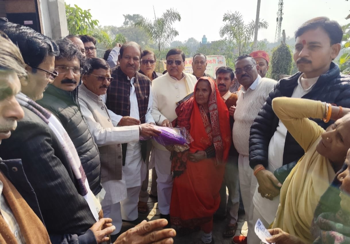 मकर संक्रांति पर्व पर खिचड़ी भोज का हुआ आयोजन