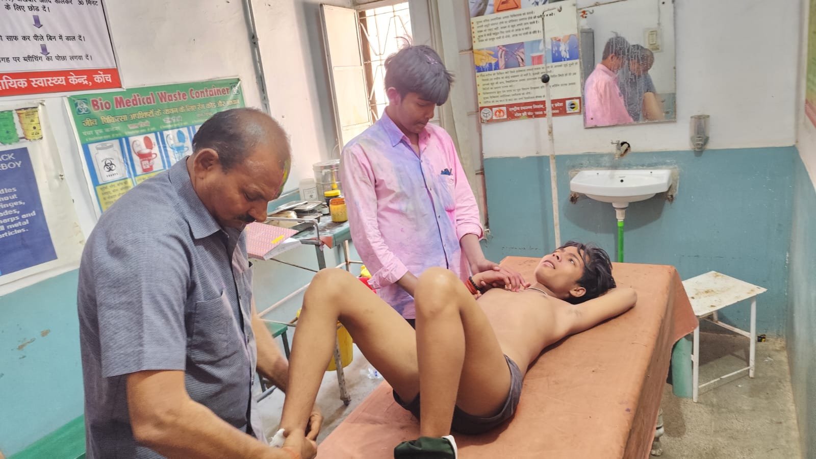 मोटर साइकिल की टक्कर से युबक हुआ घायल, मोटर साइकिल चालक फरार