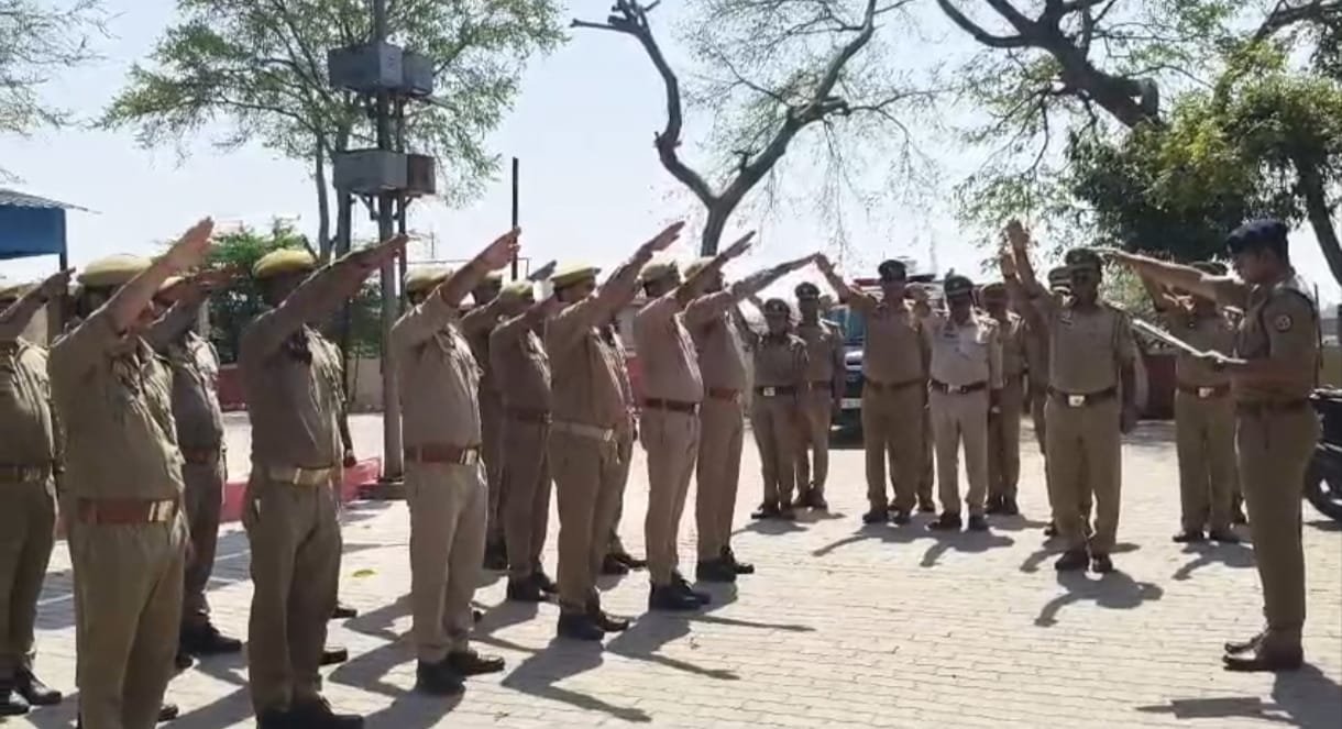 नशा मुक्ति अभियान के तहत सी ओ ने दिलाई नशा मुक्ति की शपथ