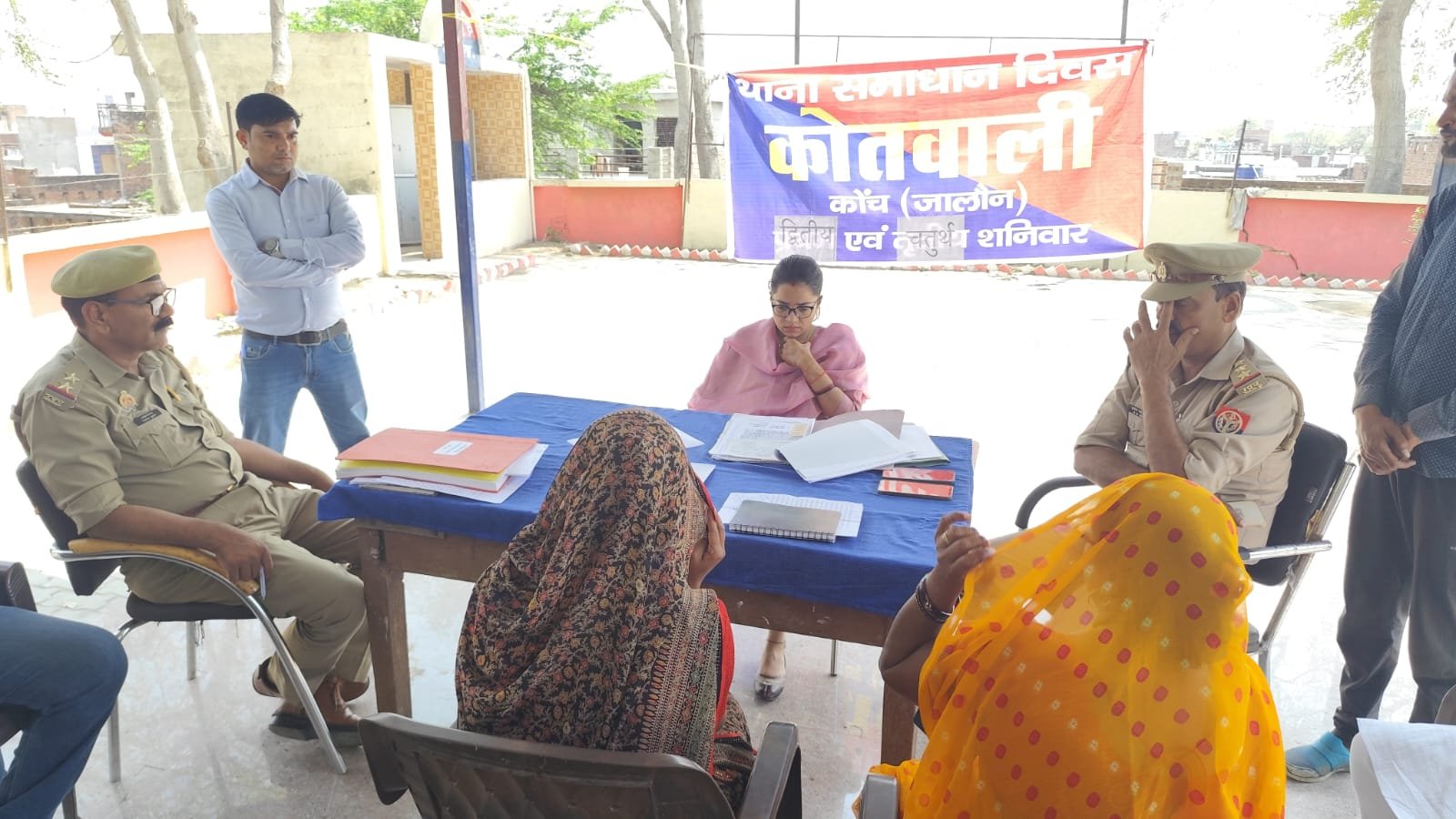 थाना समाधान दिवस में आयी 4 शिकायतें मौके पर 1 का निस्तारण