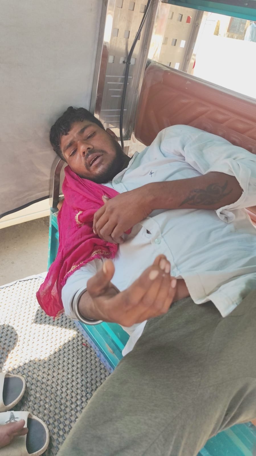 गाली गलौच कर मारपीट कर जान से मारने की दी धमकी