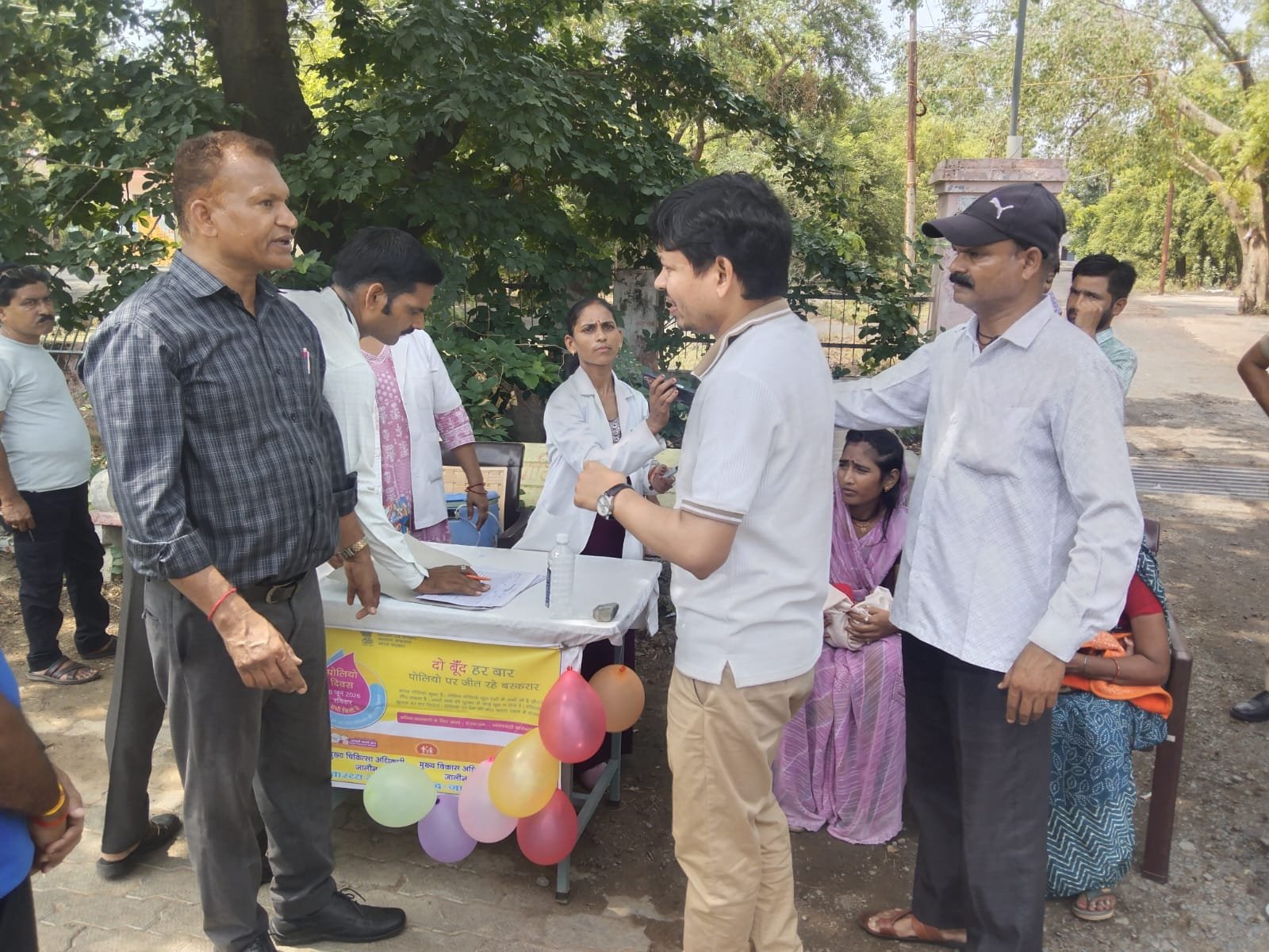 पोलियों की जीत पर दो बूंद पिलाकर एस डी एम ने किया अभियान का शुभारम्भ