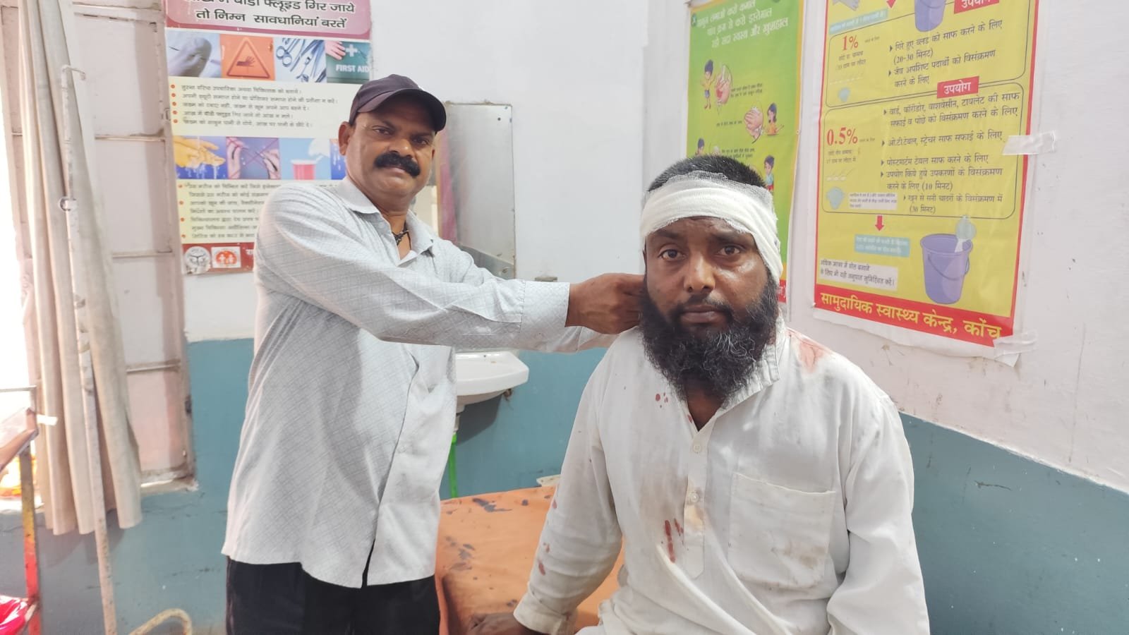 कुत्ता बचाने दौरान मोटर साइकिल का बिगड़ा संतुलन