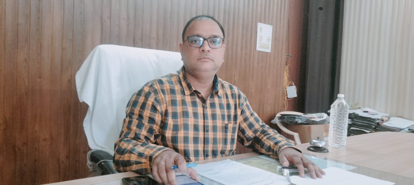 नवांगतुक तहसीलदार ने संभाला पदभार, ग्रहण कर बताईं प्राथमिकताएं