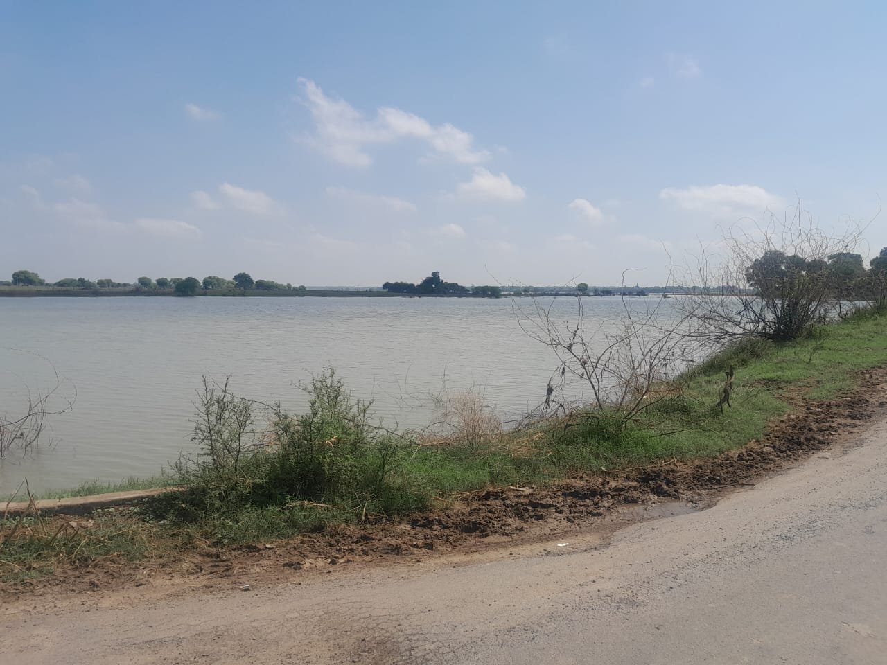 यमुना का जलस्तर बढ़ने के बाद अब गिरावट जारी