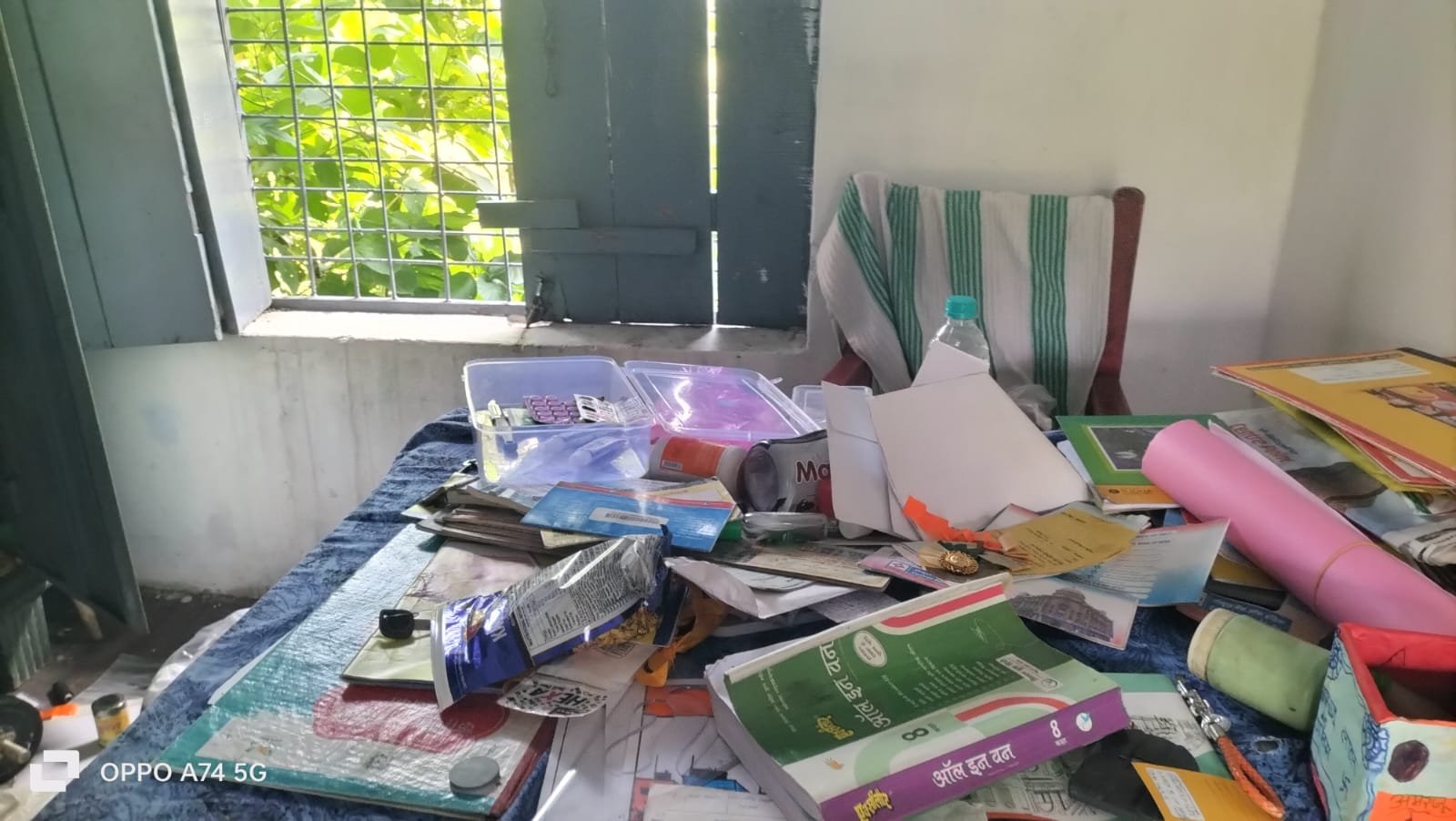 उच्च प्राथमिक विद्यालय  पाधौरी में चोरों ने मचाया तांडव